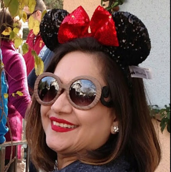 Meet your Posher, Victoria - Picture 1 of 1